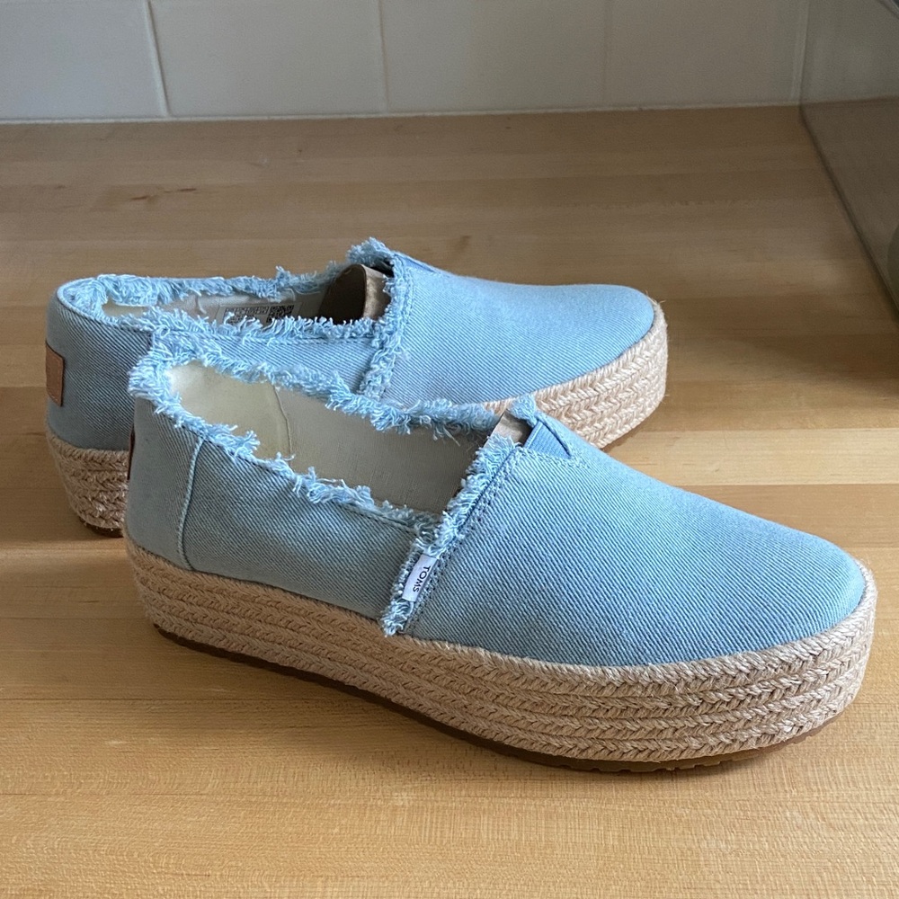 Toms Valencia canvas espadrilles